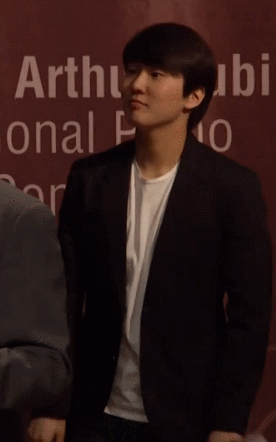 [조성진] 옷 하나 사서 곱게 쓰고 오래 입는 듯한 성진쓰 | 인스티즈