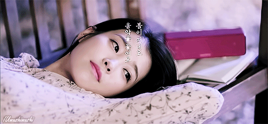 최근 아이유 소니 광고.gif | 인스티즈