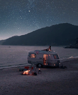 최근 아이유 소니 광고.gif | 인스티즈