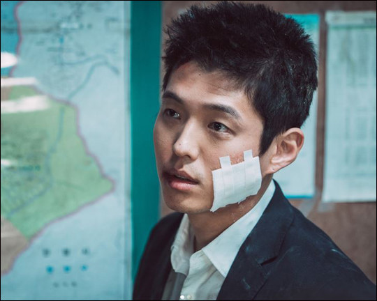 영화 범죄도시 배우들 갭 차이 | 인스티즈