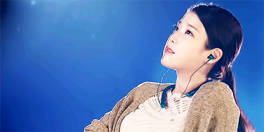 최근 아이유 소니 광고.gif | 인스티즈