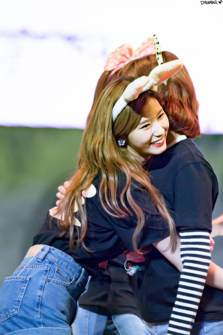 오사카(大阪)産 사나 (데이타주의~) | 인스티즈