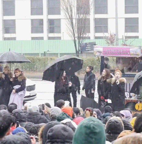 161126 첫 눈 오던 날 짠내나는 미나리 ㅠㅠ | 인스티즈