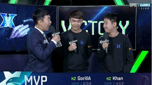 [LOL] 어제 인터뷰 도중 칸 발언을 수습하는 주장 꼬릴라.gif ㅋㅋㅋㅋㅋㅋㅋㅋ | 인스티즈