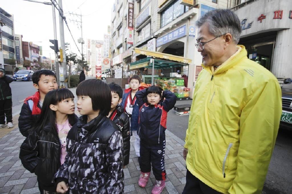 문재인과 사상구 주민들.jpg (힐링타임) | 인스티즈