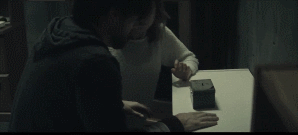 방탈출 게임을 하다가 남친이 죽어버렸어요...gif | 인스티즈