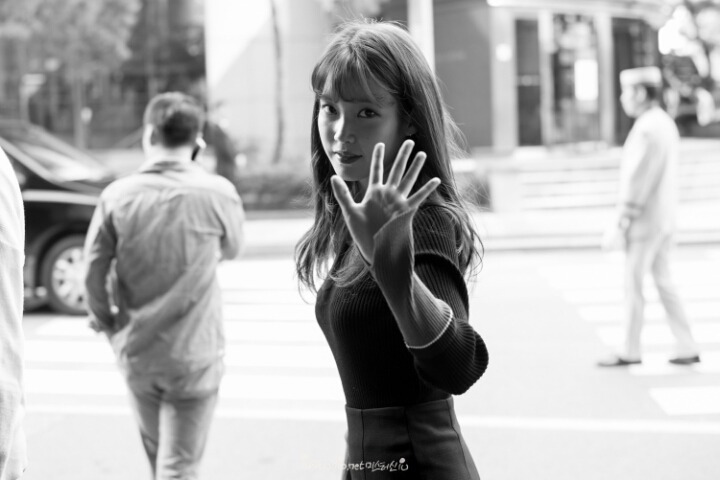 아이유 9주년 ㅊㅋ.jpgif | 인스티즈