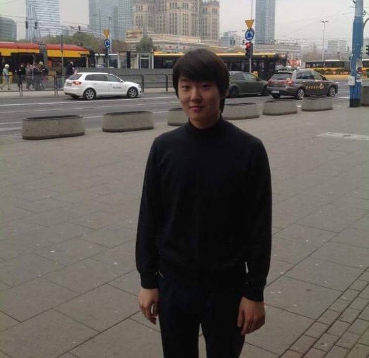 [조성진] 옷 하나 사서 곱게 쓰고 오래 입는 듯한 성진쓰 | 인스티즈