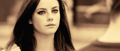 남자보다 여자들의 마음을 흔들었던 여자. 스킨스 '에피' | 인스티즈