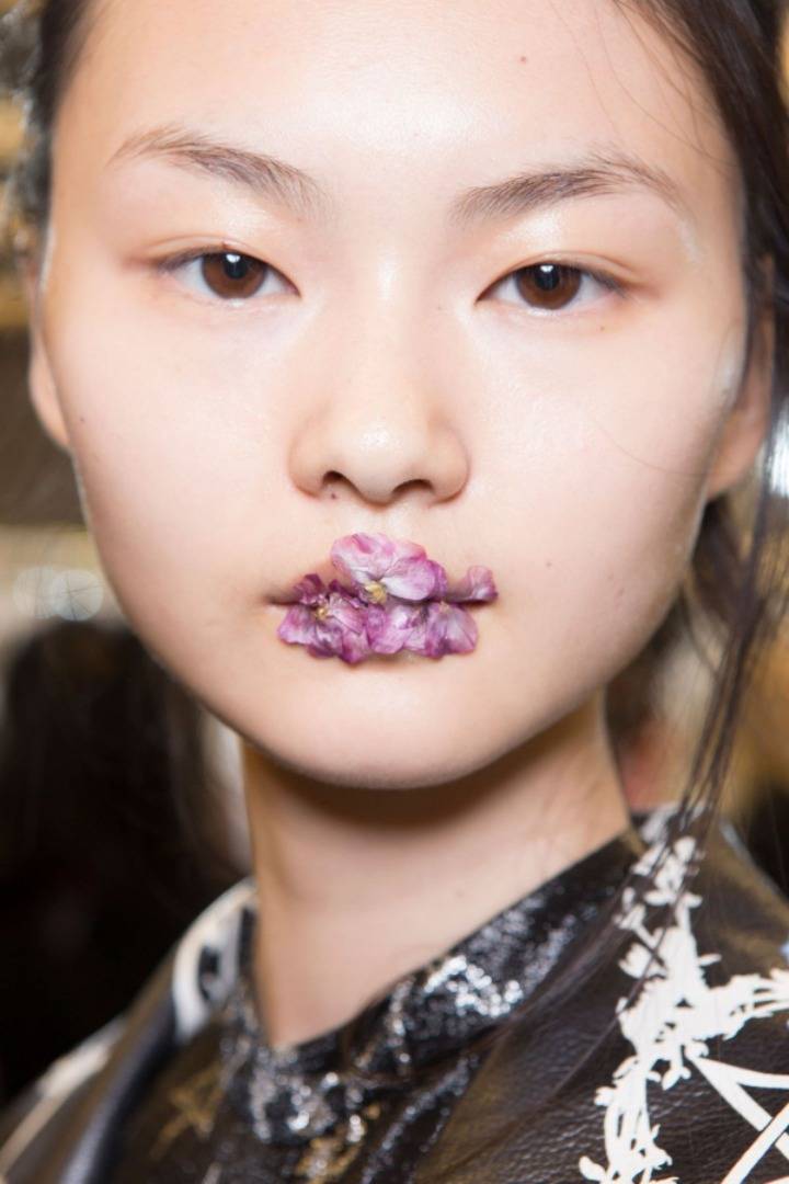 보는 재미 넘치는 모델들 패션쇼 메이크업 사진들.jpg | 인스티즈