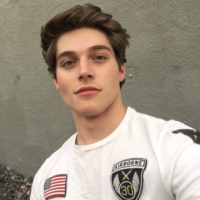 남자얼굴에 은근히 중요한 부분 | 인스티즈