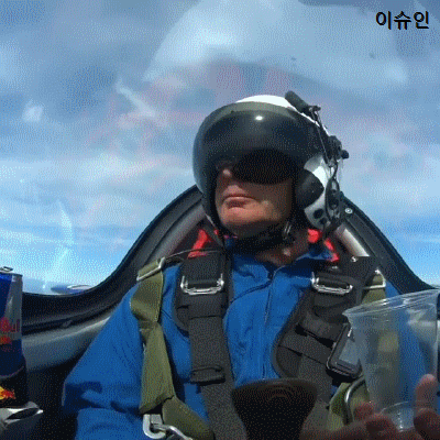 충격적인 음료수 따르기 꿀팁 | 인스티즈