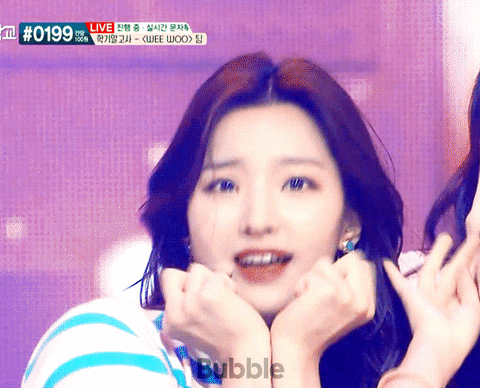 프로미스나인 이새롬.gif | 인스티즈