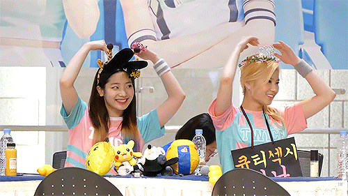 사나 따라하는 트와이스 다현이.gif | 인스티즈