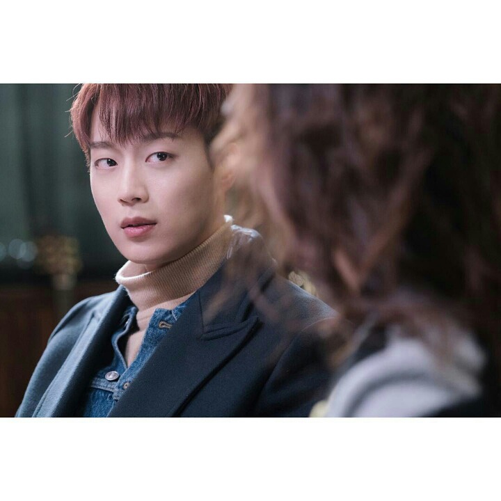 ＜라디오 로맨스＞ 메이킹 속 캠퍼스 드라마 찍는 윤두준 김소현 | 인스티즈