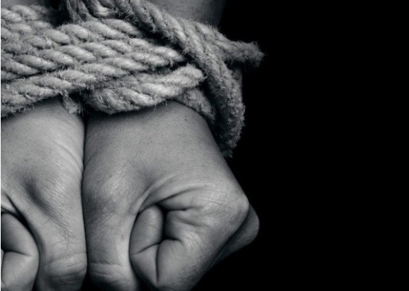 어느 살인자의 몽타주 | 인스티즈