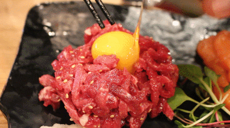 생고기는 역시 육회 움짤 gif | 인스티즈