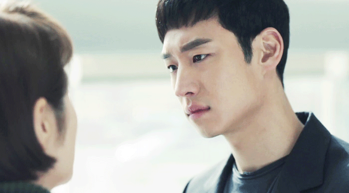 [시그널] 항상 미묘하게 그려서 더 설레는 김은희작가의 특유의 러브라인 유형 (김혜수&조진웅 / 김혜수&이제훈) | 인스티즈