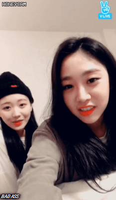 언니한테 뜻밖의 디스 시전하는 러블리즈 막내.gif | 인스티즈