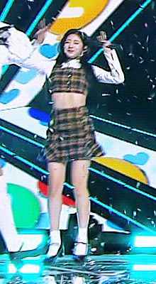 [러블리즈] 친구들이 삼겹살 먹으러 가자고 연락이 와서 예인이 | 인스티즈