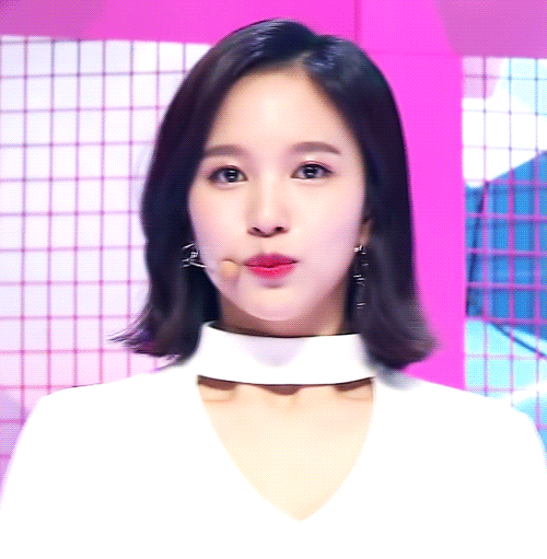 트와이스에서 분위기+비주얼 최고존엄 멤버.gif | 인스티즈