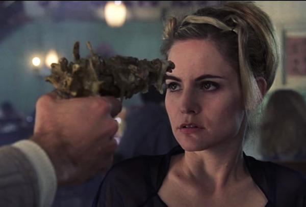 엑시스텐즈-(제니퍼 제이슨 리) (영화) | 인스티즈