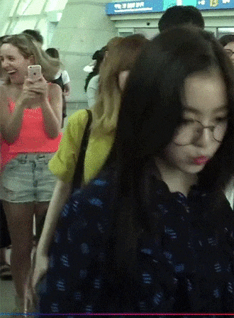 공항 아이린.gif | 인스티즈