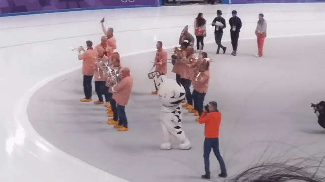 흔한 수호랑의 춤사위.gif | 인스티즈