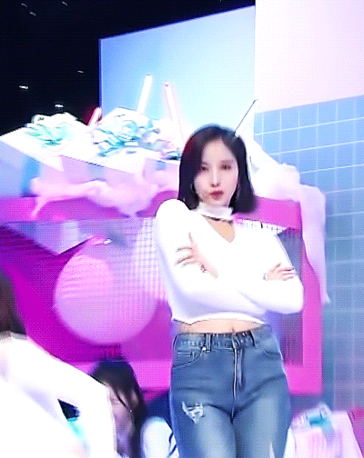 트와이스에서 분위기+비주얼 최고존엄 멤버.gif | 인스티즈