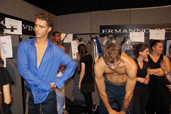 외국 남자모델들 백스테이지.jpgif | 인스티즈