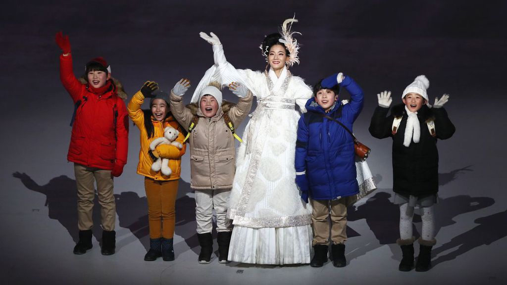 미국 코스모폴리탄에서 퍼온 개막식 고화질 사진들(+연느) | 인스티즈