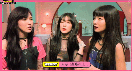 서로 예리를 키웠다고 주장하는 아이린과 슬기.gif | 인스티즈