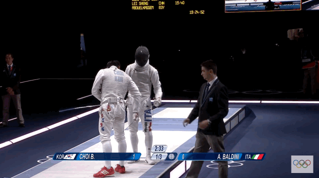 현실 데드풀 괴짜검객의 깡패펜싱.gif | 인스티즈