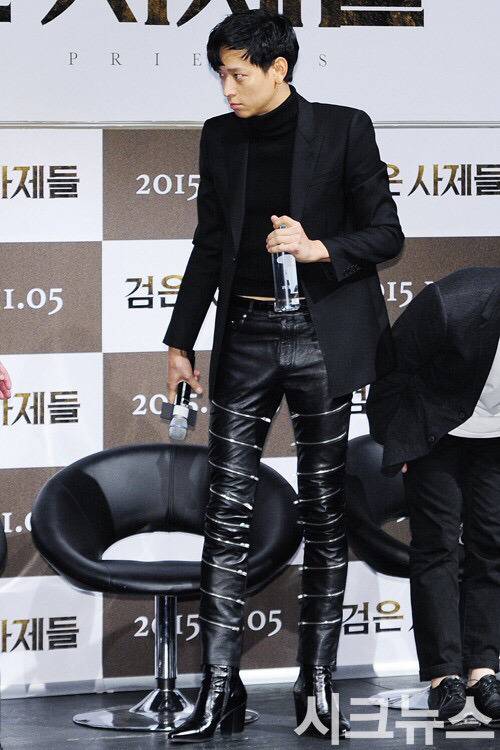 강동원 기럭지 실감하기 .jpg | 인스티즈