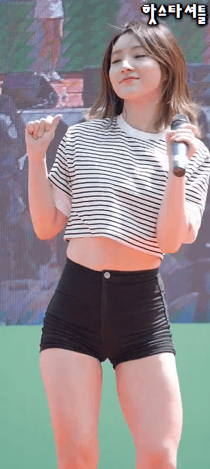 아이돌 꿀벅지 최강자 | 인스티즈