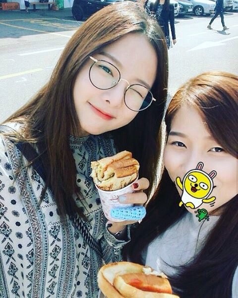 개인적으로 좋아하는 안경 쓴 솔지.jpgif | 인스티즈