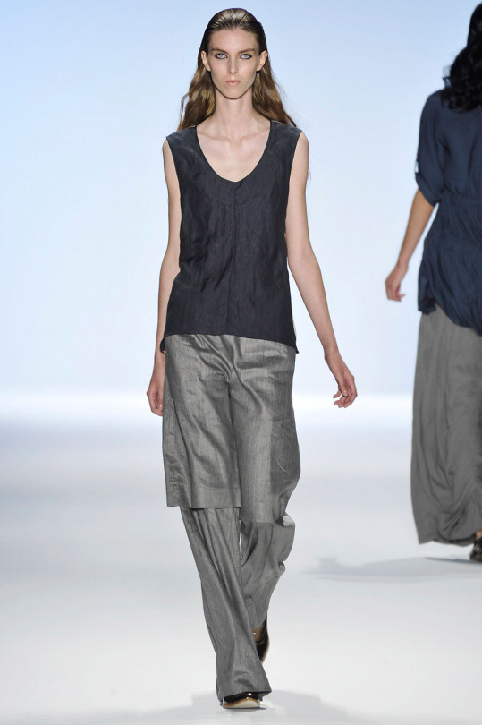 [클로에메미세빅] 넘 마르고 길어서 기괴하다는 스웨덴 출신 모델 | 인스티즈