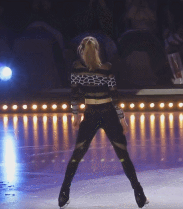 해괴망측하다는 평이 많은 카롤리나 특유의 안무.gif | 인스티즈