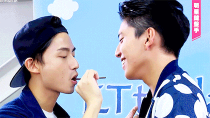 기분이 꿀꿀할때 보면 절로 음흉한미소가 흘러나온다는 훌륭한 빼빼로게임 | 인스티즈