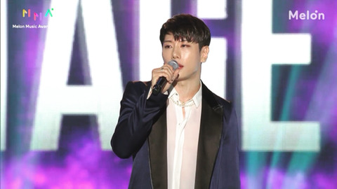 오늘자 멜뮤어워드 깜짝출연한 박효신.jpg | 인스티즈