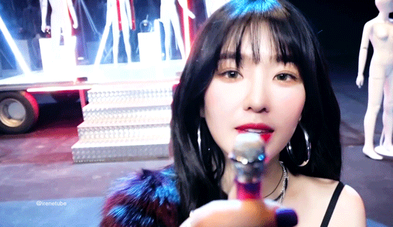 월요일 오전부터 브이앱방송을한 레드벨벳 아이린.gif | 인스티즈