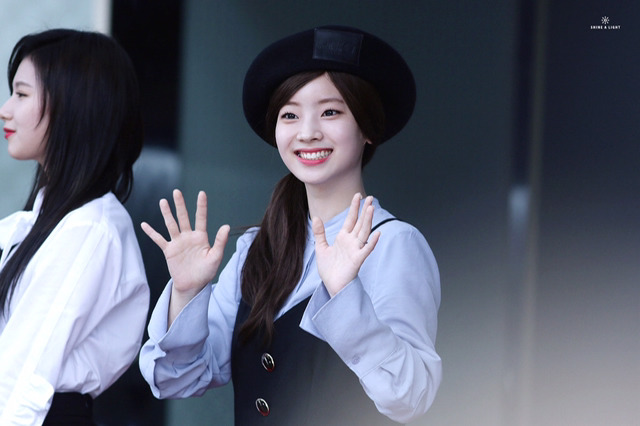 군인들에게 인기 좋다는 트와이스 멤버.jpg | 인스티즈