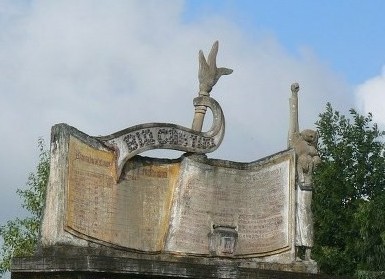 베트남 민간인 학살은 안된 일이지만 어쩔 수 없었어 강대국 미국이 파병하랬는데 어떻게 거절했겠어 그리고 공식사과도 했어ㅠㅠ(feat.박정희) | 인스티즈