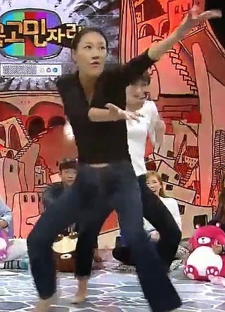 안녕하세요 레전드 : 아무데서나 막춤 추는 누나가 창피한 남동생.jpgif | 인스티즈