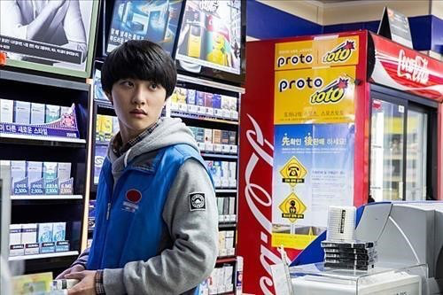 편의점 알바들 미성년자가 술담배사려고할때 공감 | 인스티즈