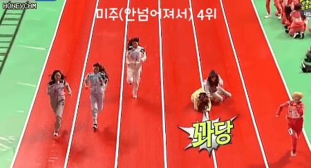 러블리즈의 절망스러운 달리기 실력.gif | 인스티즈
