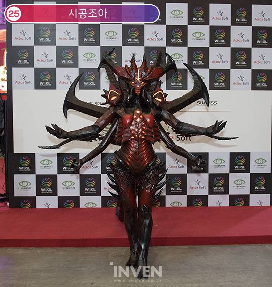 않이... 코스프레 대회인데 본인들이 오면 어떡함; | 인스티즈