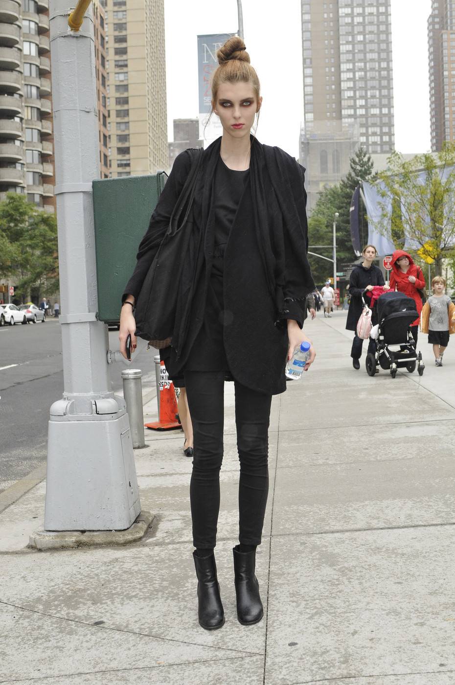 [클로에메미세빅] 넘 마르고 길어서 기괴하다는 스웨덴 출신 모델 | 인스티즈