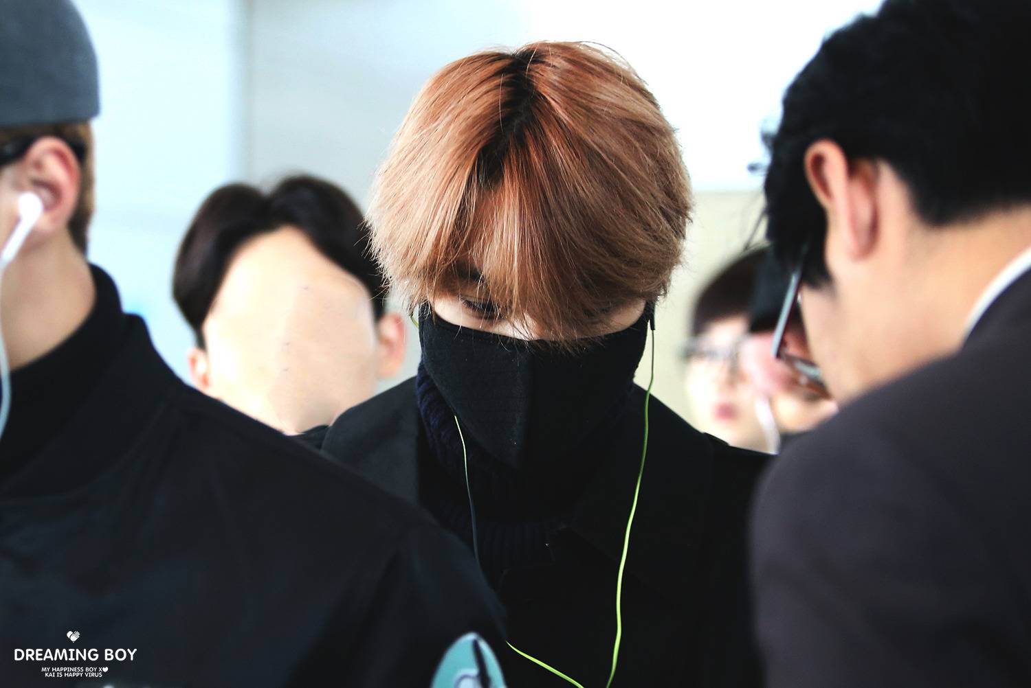 같은 멤버 얼굴을 사진에서 지워버린 한 홈마.exo + 홈마피드백 추가 | 인스티즈