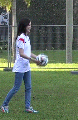 스트레칭 하는 성소 | 인스티즈